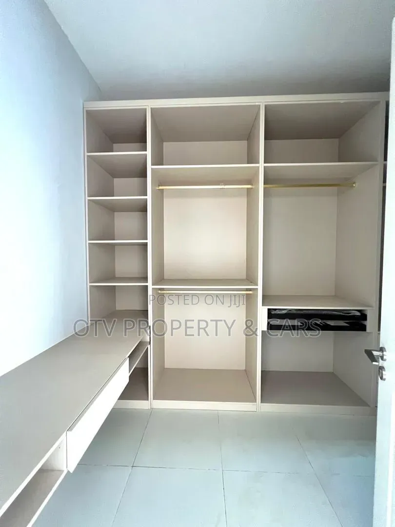 4bdrm Townhouse/Terrace in Banana Island for sale
