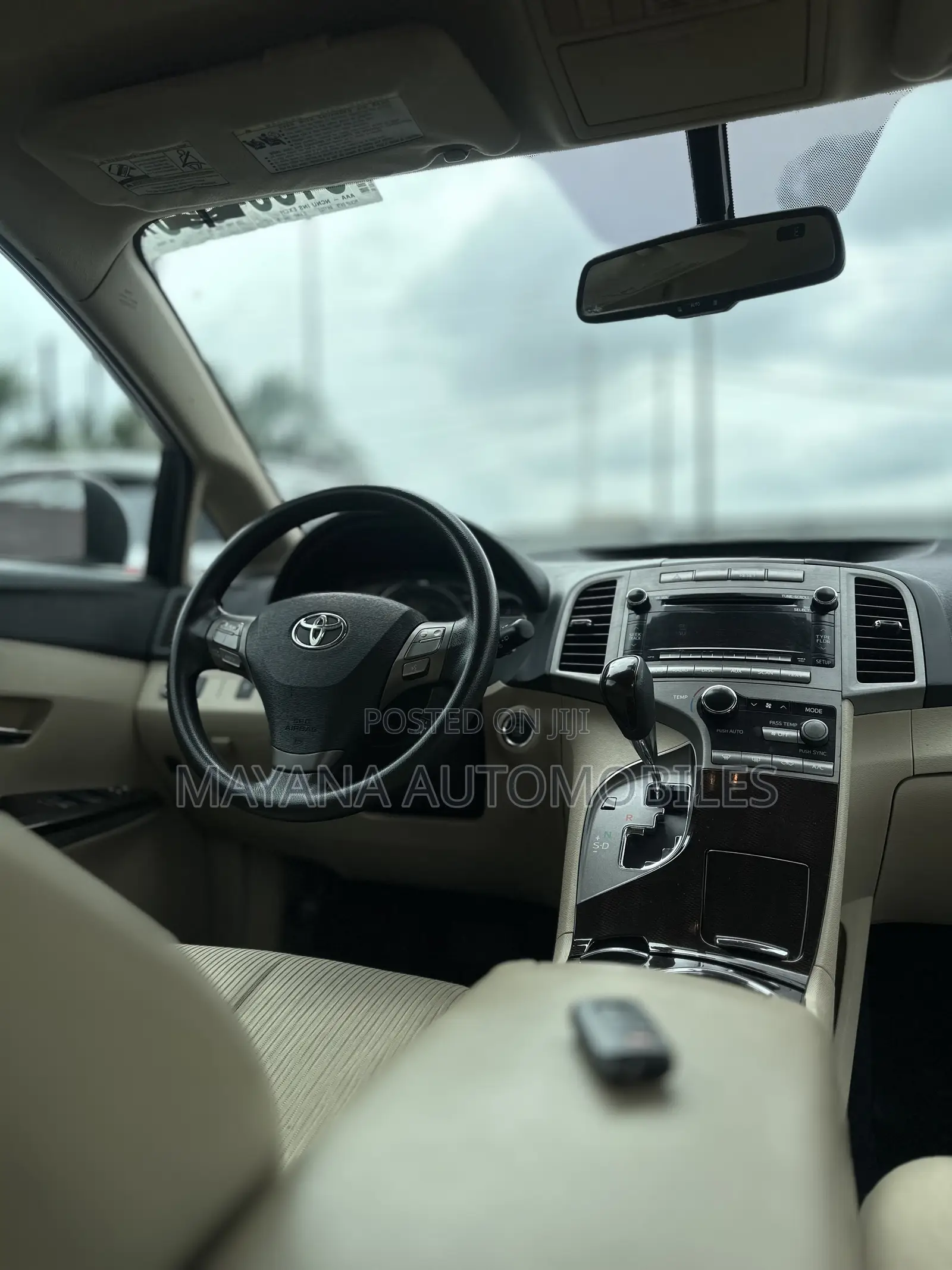 Toyota Venza AWD 2010 White