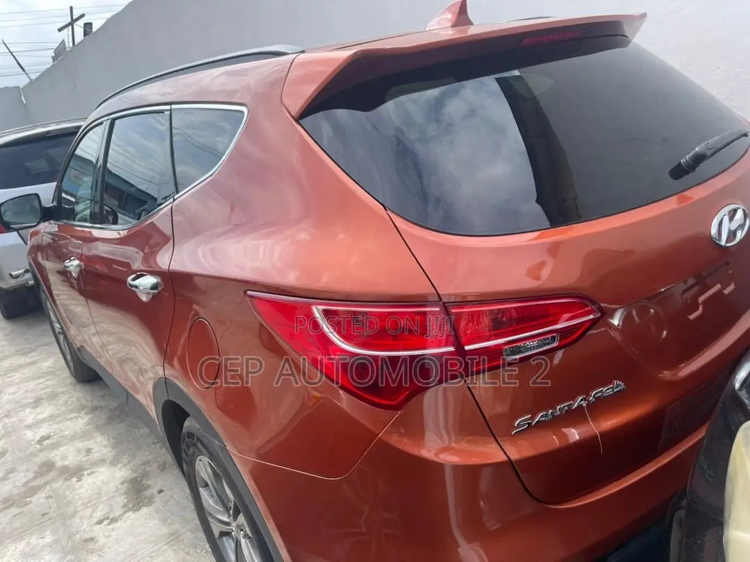 Hyundai Santa Fe 2015 Burgundy