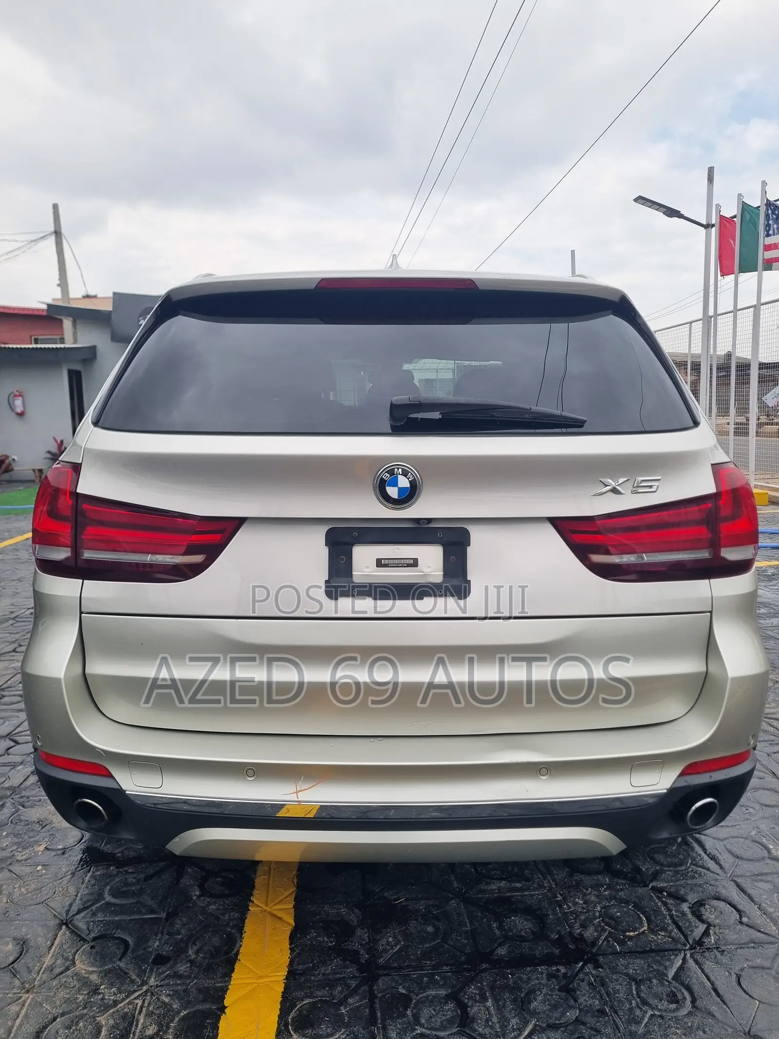 BMW X5 sDrive35i 4x2 (3.0L 6cyl 8A) 2016 Gold