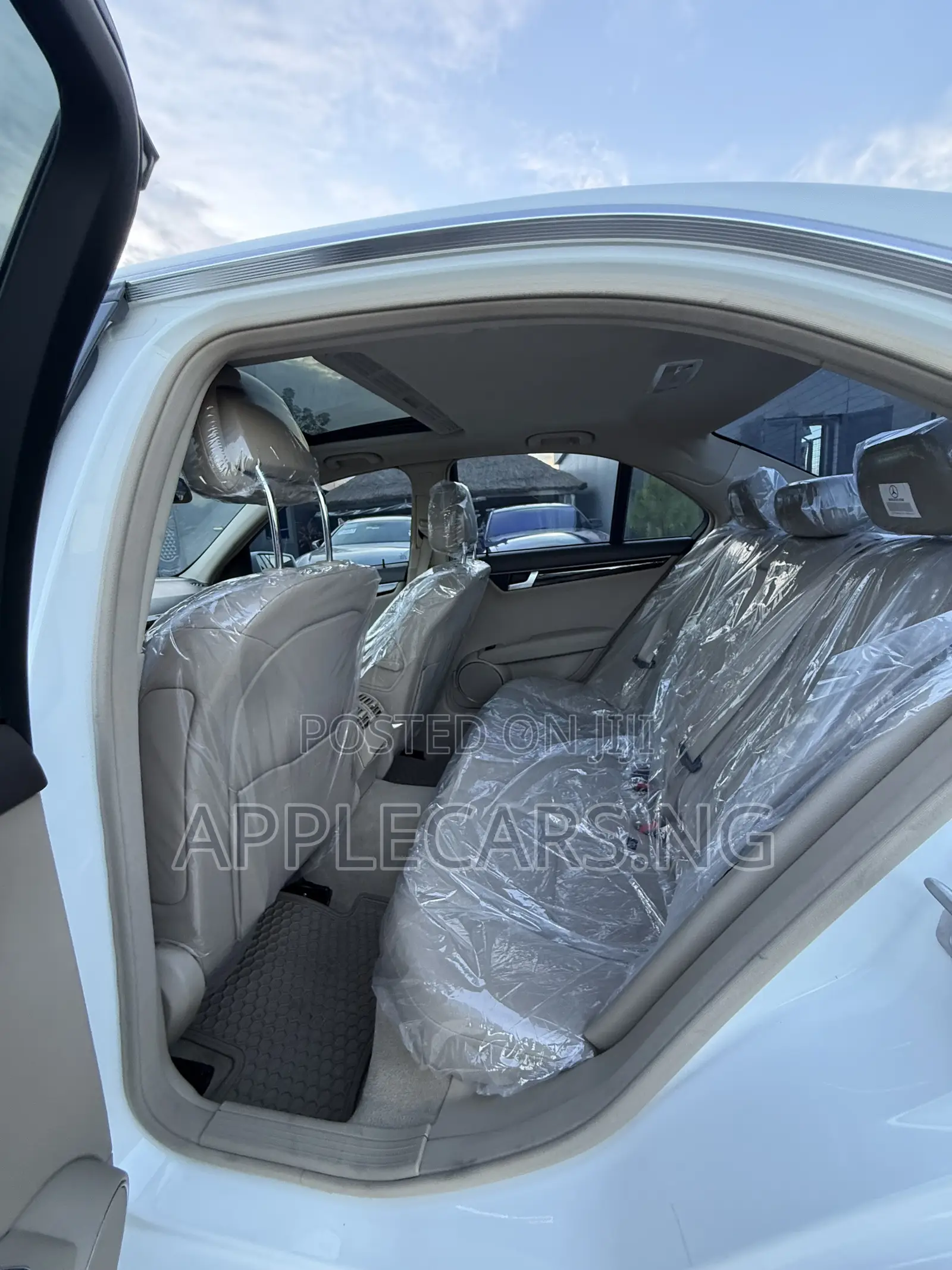 Mercedes-Benz C300 Sport 4Matic Sedan AWD (3.5L 6cyl 7A) 2014 White