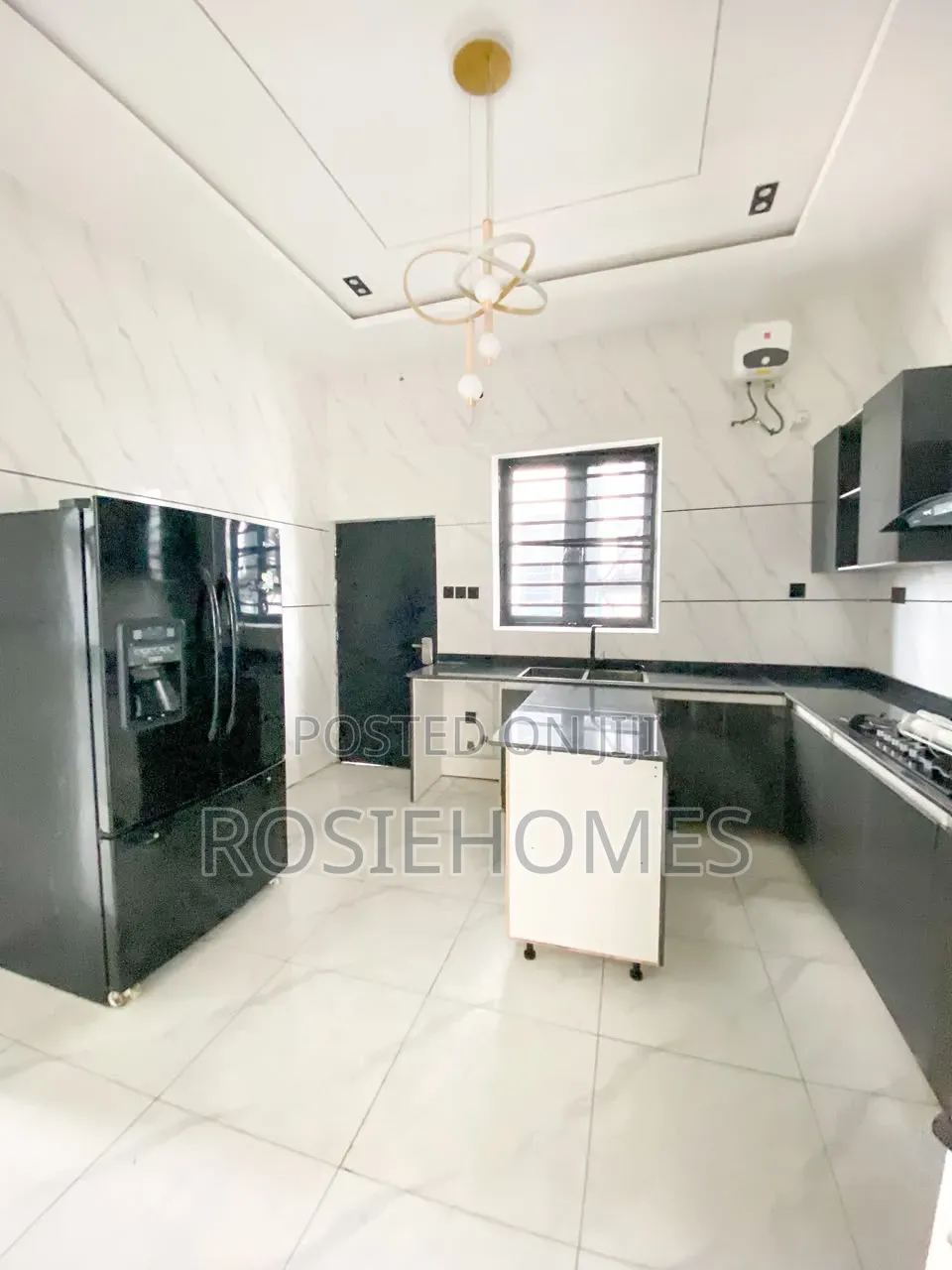 4bdrm Duplex in Emmanuel Estate, Sangotedo for rent