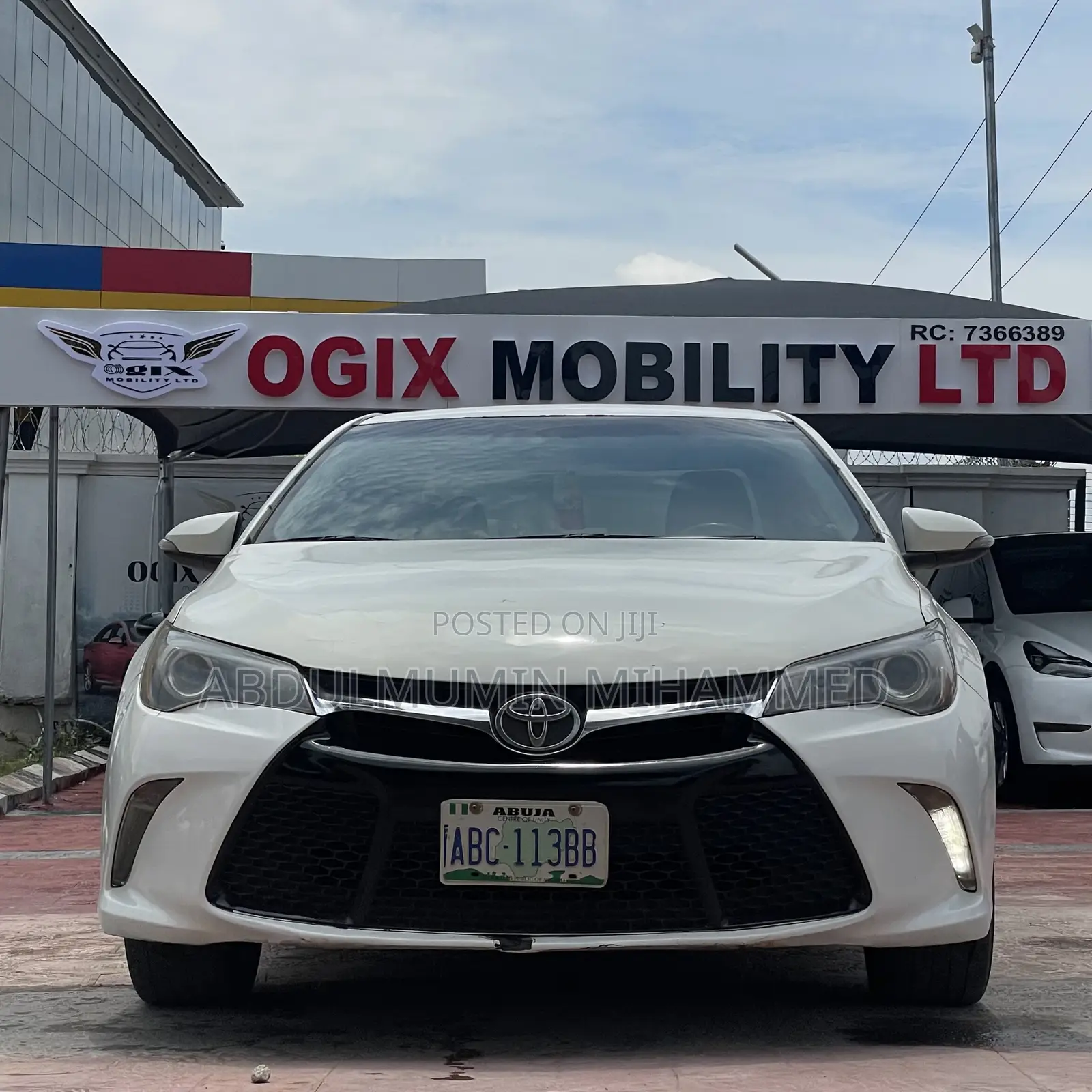 Toyota Camry XSE 4dr Sedan (2.5L 4cyl 6A) 2015 White
