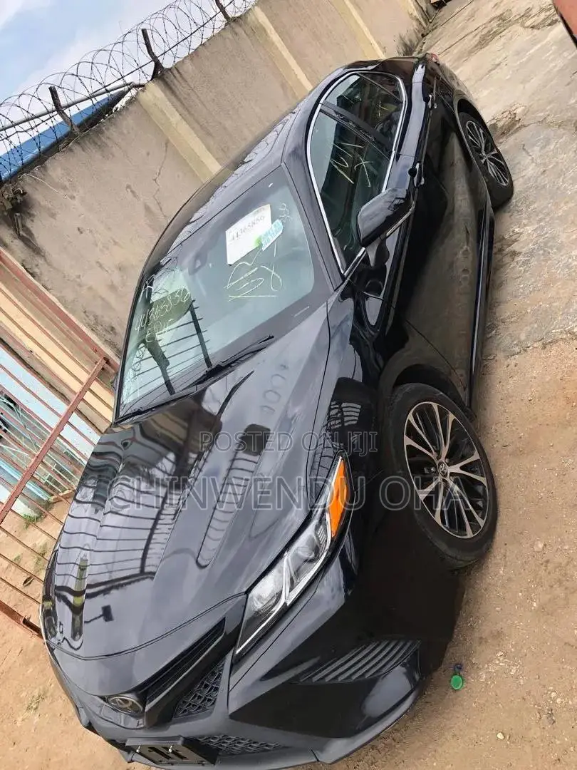 Toyota Camry 2018 Black
