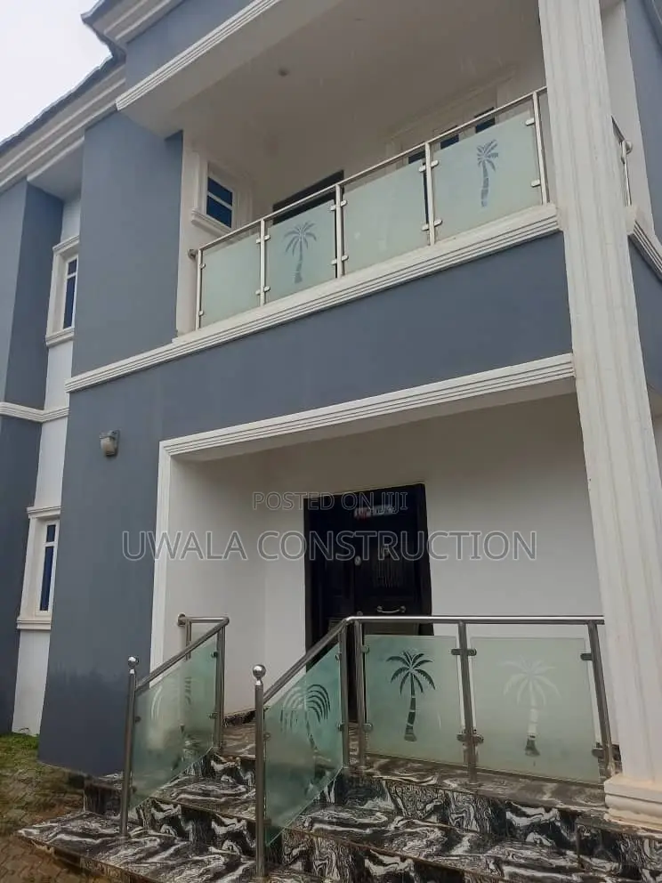 4bdrm Duplex in FHA for sale