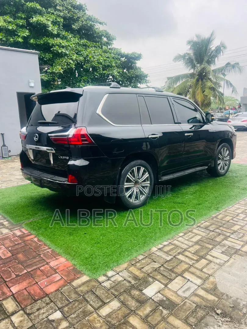Lexus LX 570 (5 seats) AWD 2016 Black