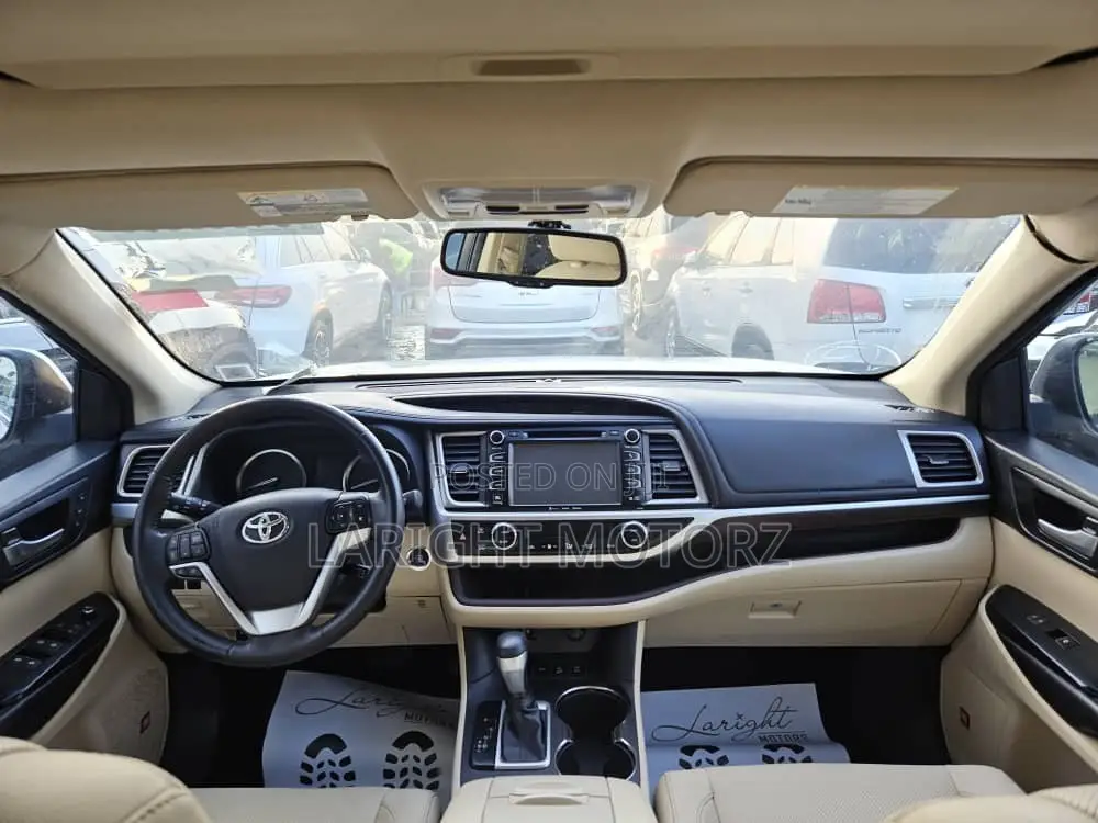 Toyota Highlander Limited Platinum V6 4x2 (3.5L 6cyl 6A) 2016 White