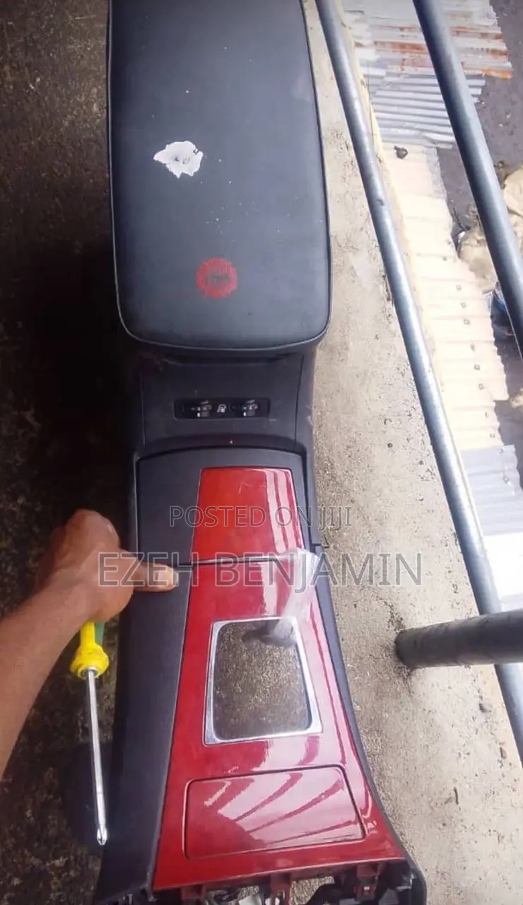 Armrest ES350