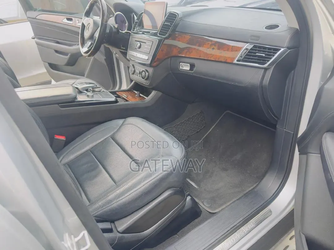 Mercedes-Benz GLE-Class GLE 400 4MATIC 2016 Silver