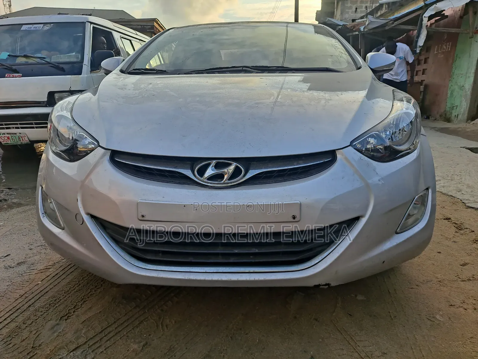 Hyundai Avante 2012 Silver