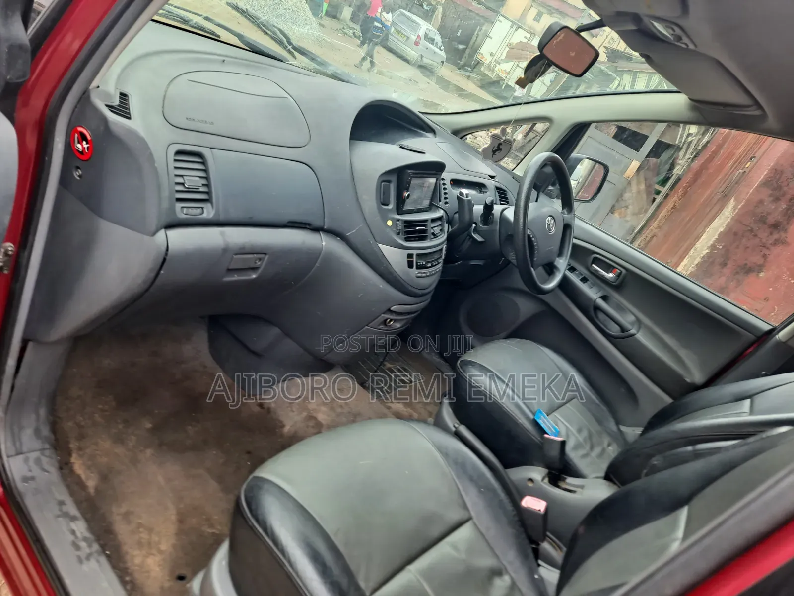 Toyota Previa 2002 Red