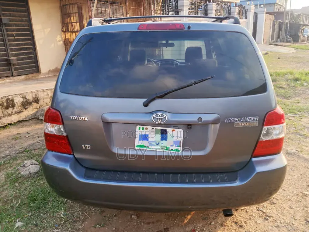 Toyota Highlander 2005 Blue