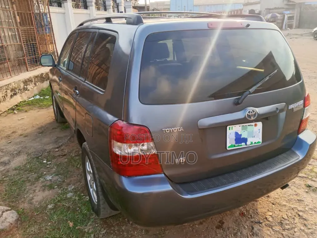Toyota Highlander 2005 Blue