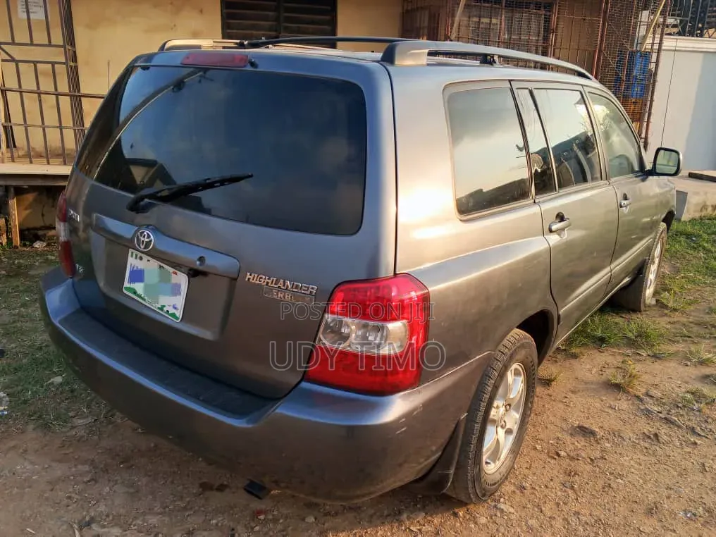 Toyota Highlander 2005 Blue