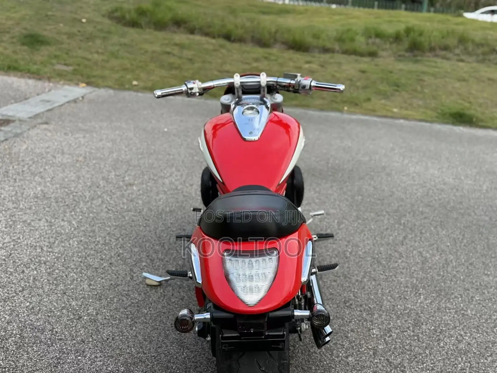 Suzuki Intruder 2015 Red