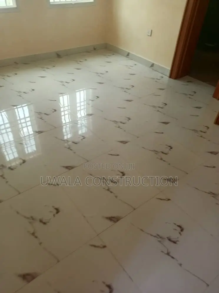 5bdrm Duplex in FHA for sale
