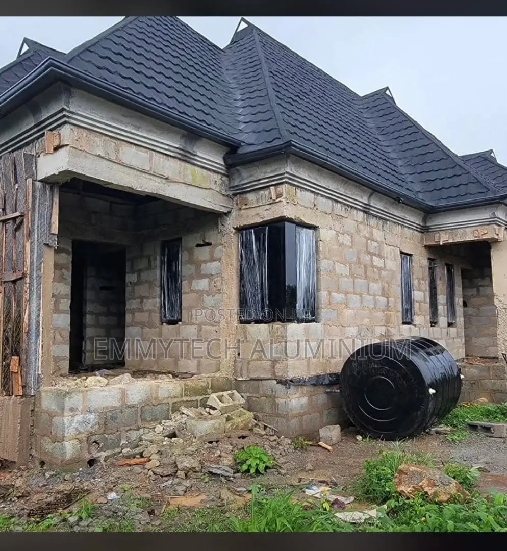 Multiple Designs and Colors for Stone Tiles Roofing Materials