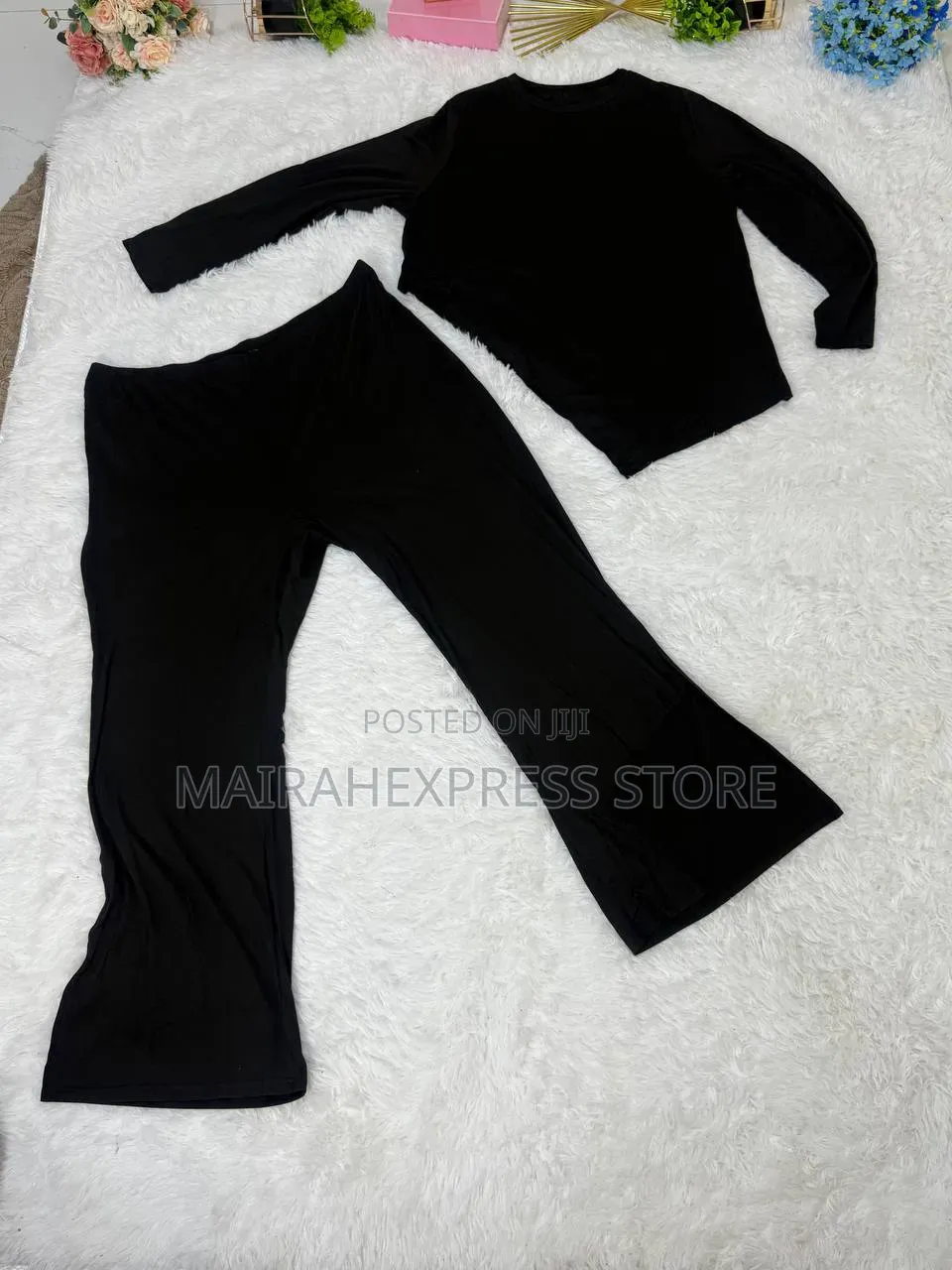 Slated Design Lounge Wear Set 
Size: 5xl Only