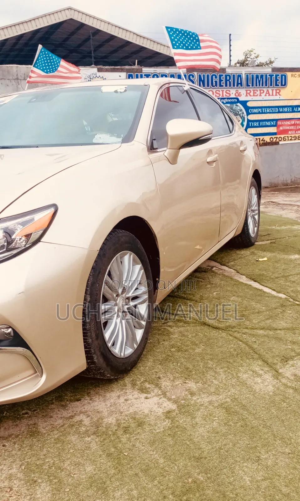 Lexus ES 2018 Gold