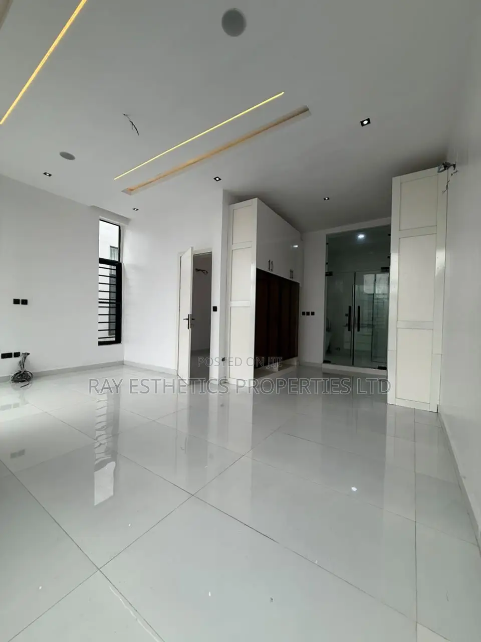 4bdrm Duplex in Sangotedo for sale