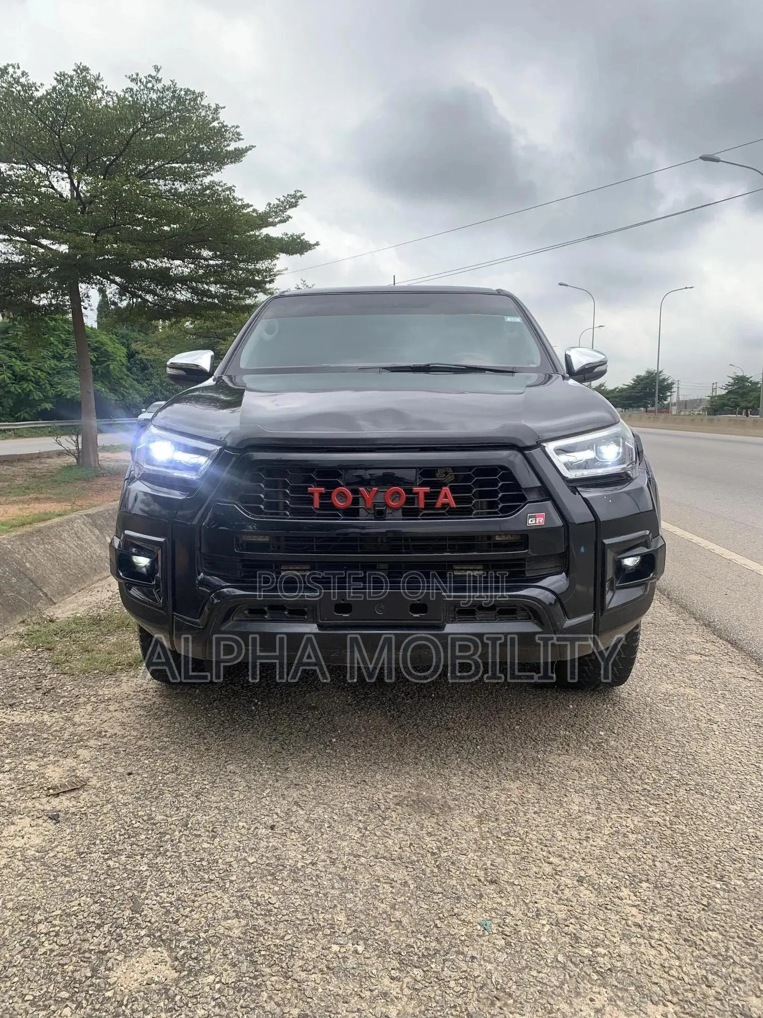 Toyota Hilux 2012 Black