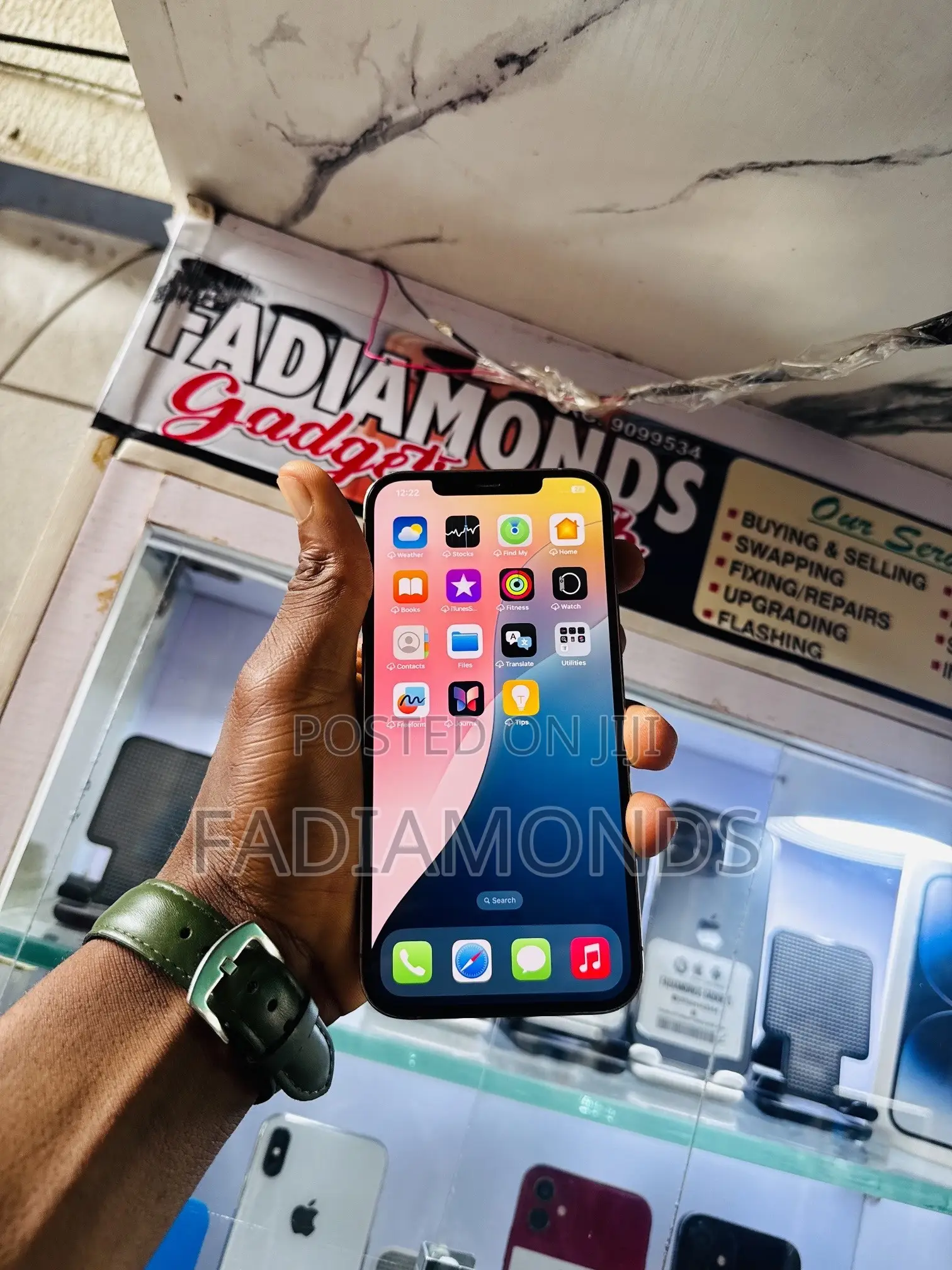 New Apple iPhone 12 Pro Max 128 GB Gold