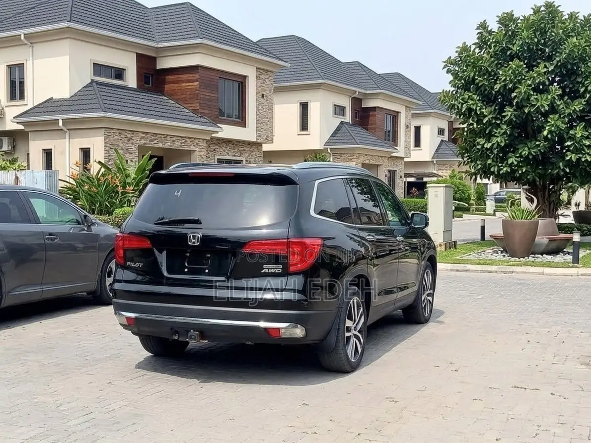Honda Pilot Elite 4dr AWD (3.5L 6cyl 9A) 2016 Black
