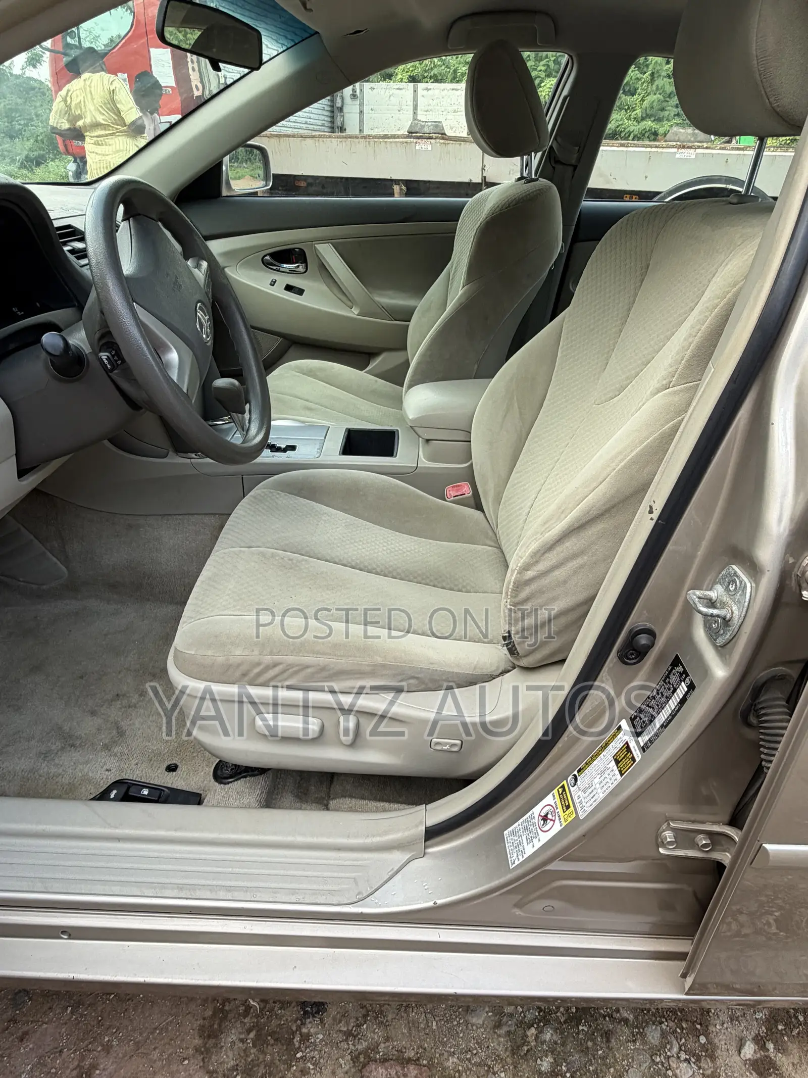 Toyota Camry LE 4dr Sedan (2.4L 4cyl 5A) 2008 Gold