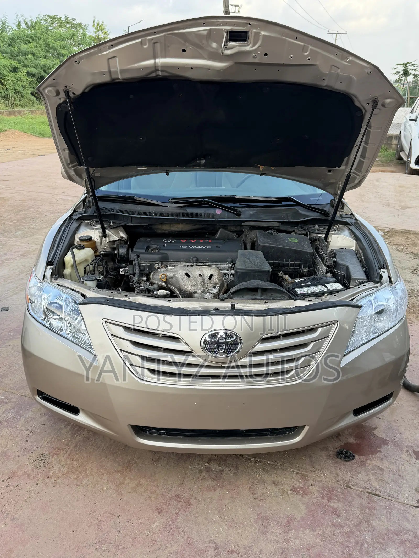 Toyota Camry LE 4dr Sedan (2.4L 4cyl 5A) 2008 Gold