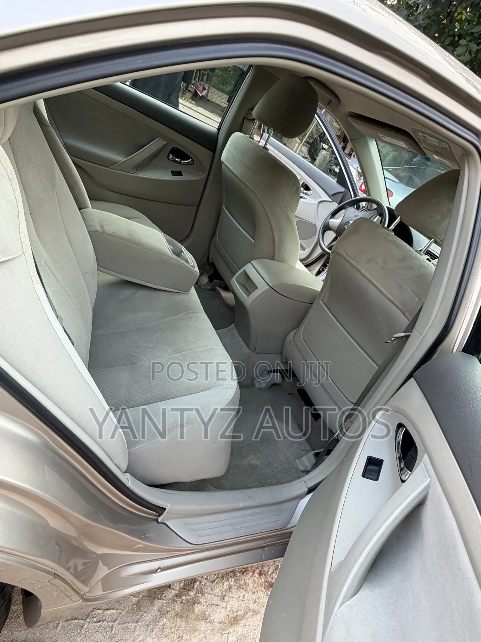 Toyota Camry LE 4dr Sedan (2.4L 4cyl 5A) 2008 Gold
