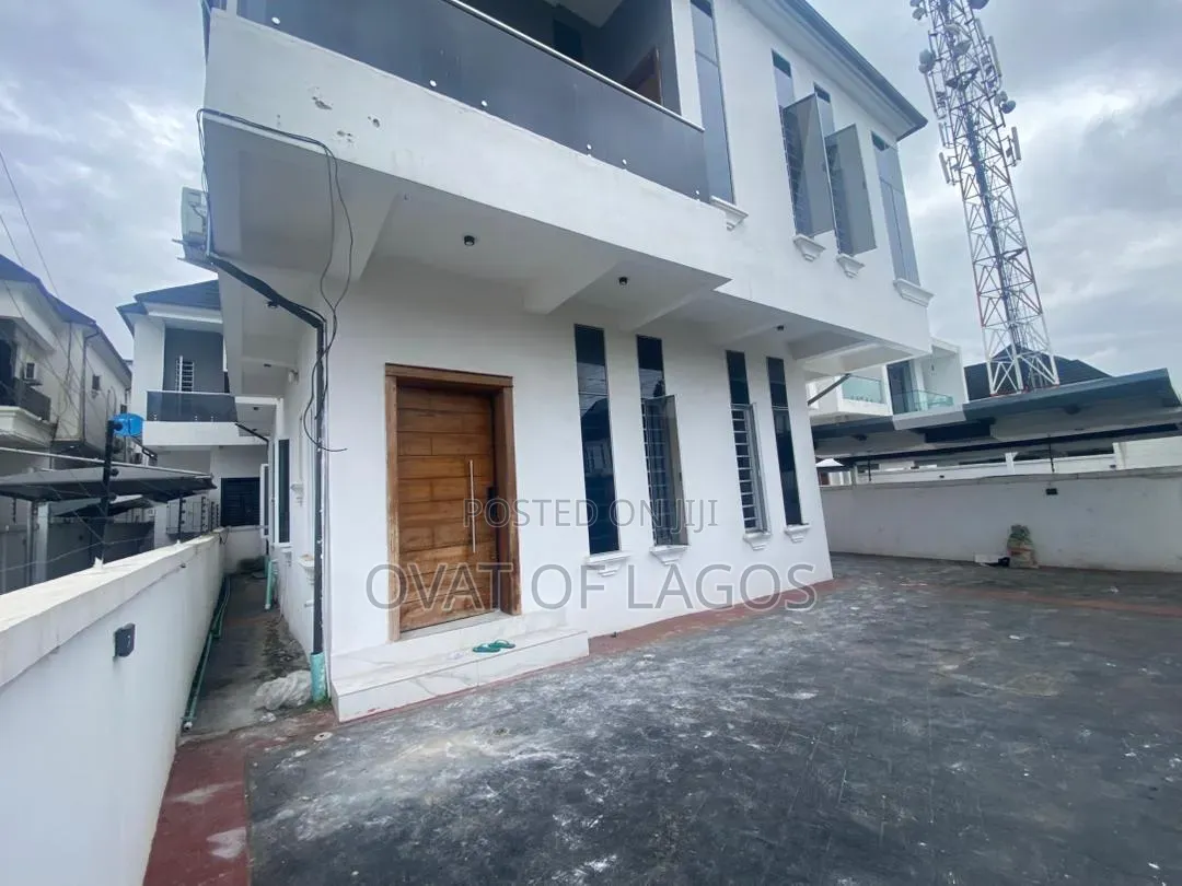 5bdrm Duplex in Osapa london for rent
