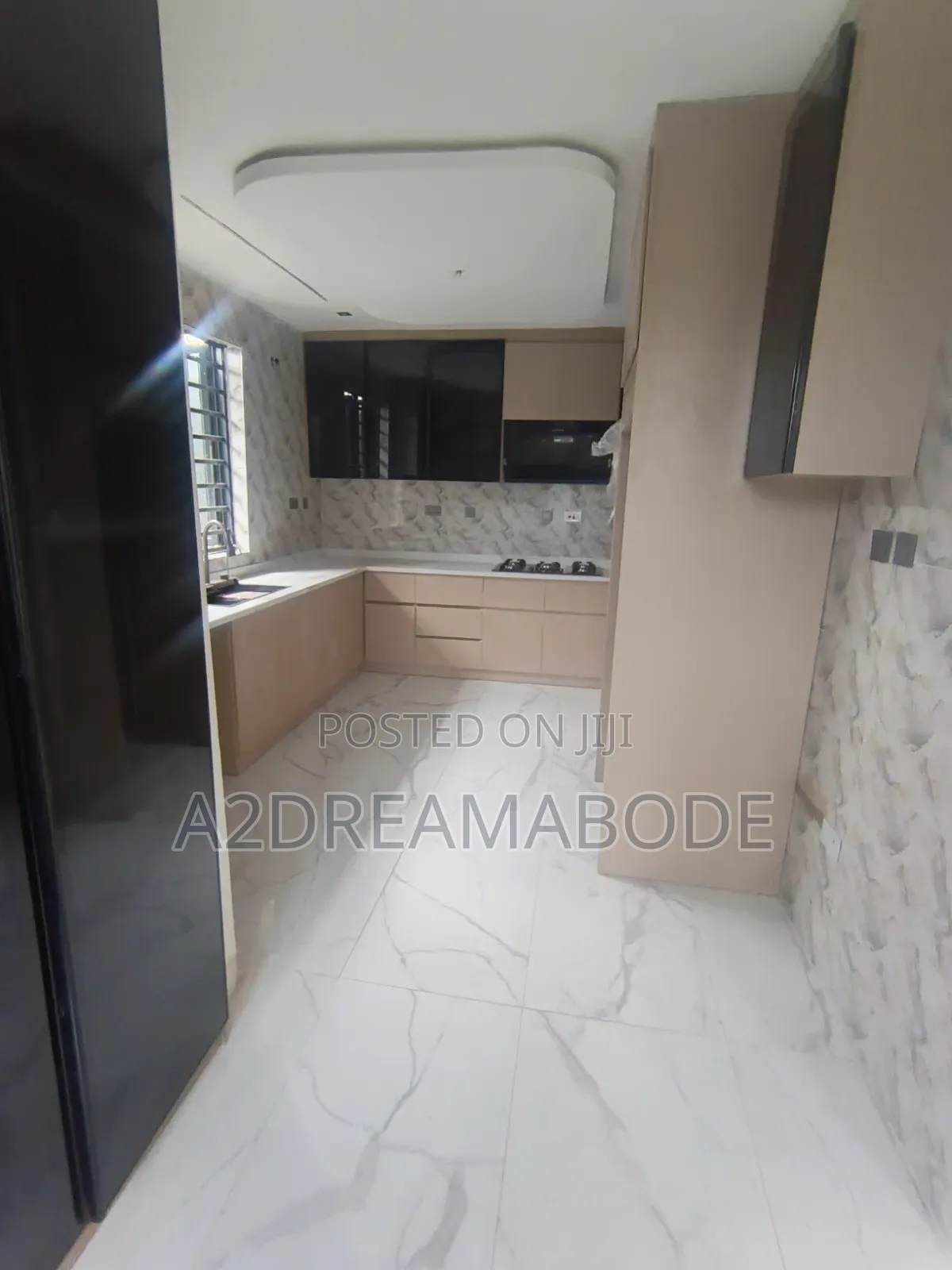 4bdrm Duplex in Ogba for sale