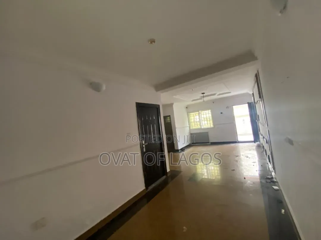 2bdrm Apartment in Osapa london for rent