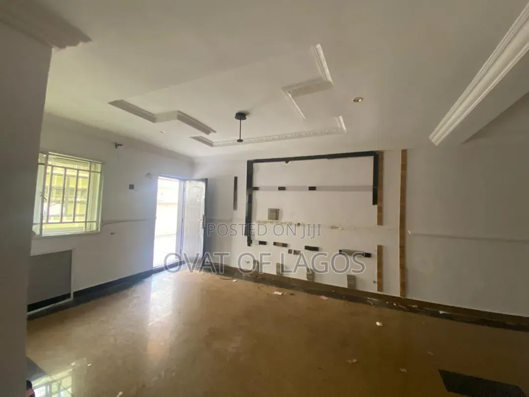 2bdrm Apartment in Osapa london for rent