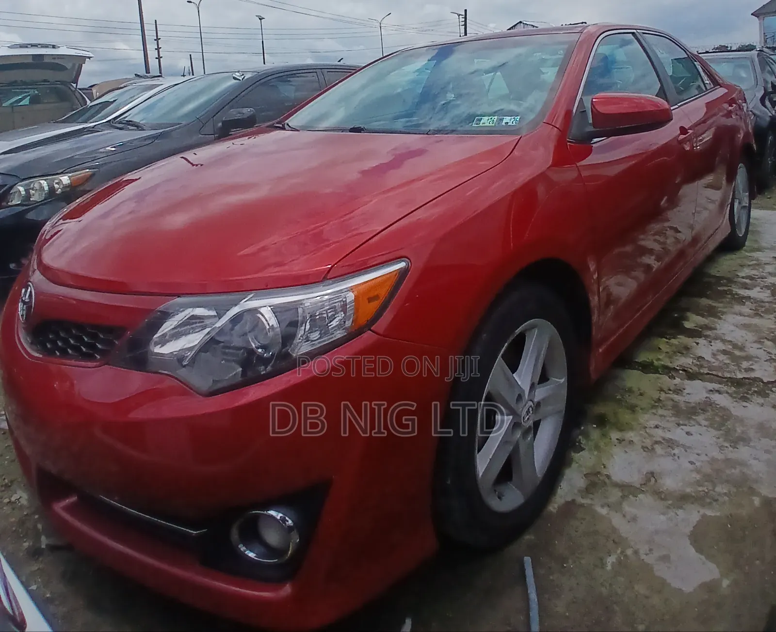Toyota Camry SE 4dr Sedan (2.5L 4cyl 6A) 2014 Red