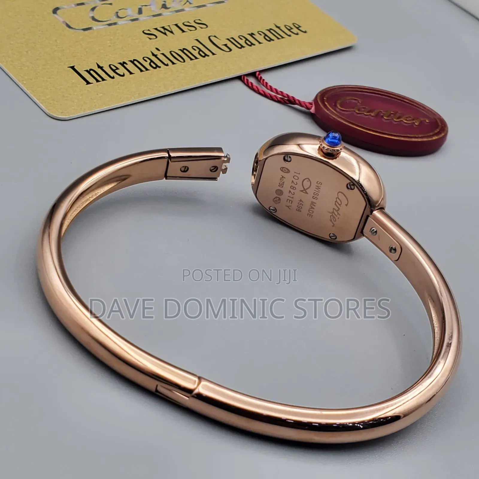 Cartier Female Watch 
Chain Strap 
Battery Powered