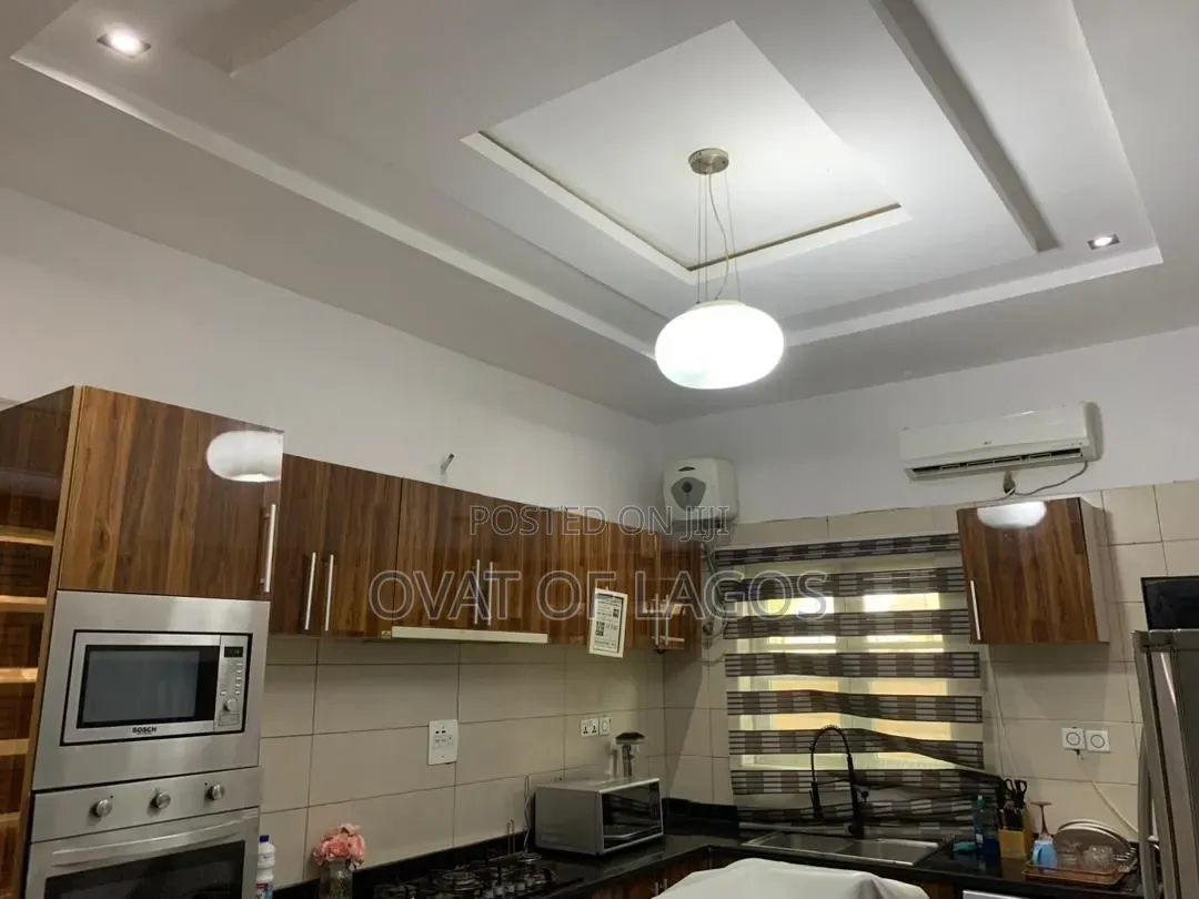 4bdrm Duplex in Osapa london for rent
