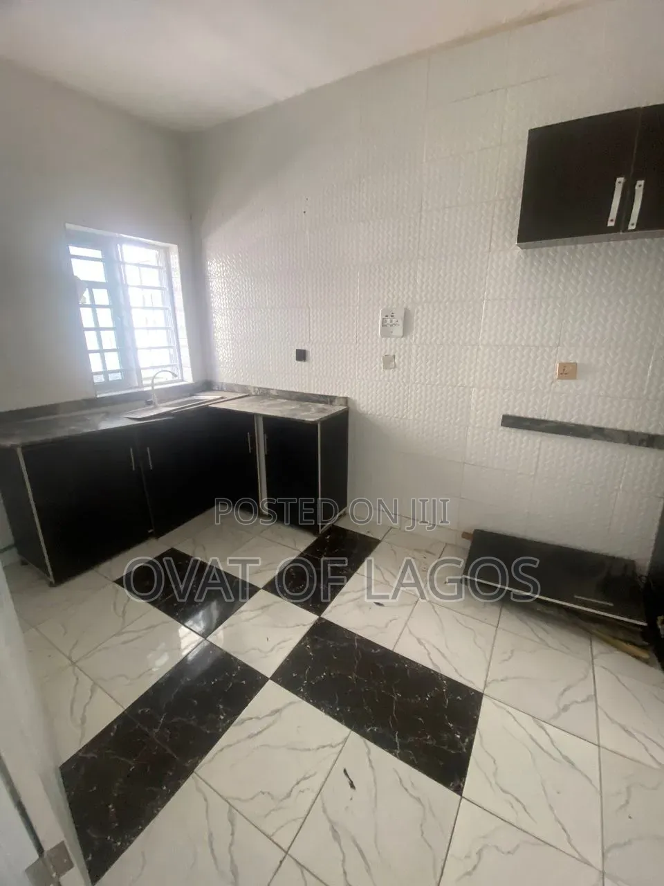 2bdrm Apartment in Osapa london for rent