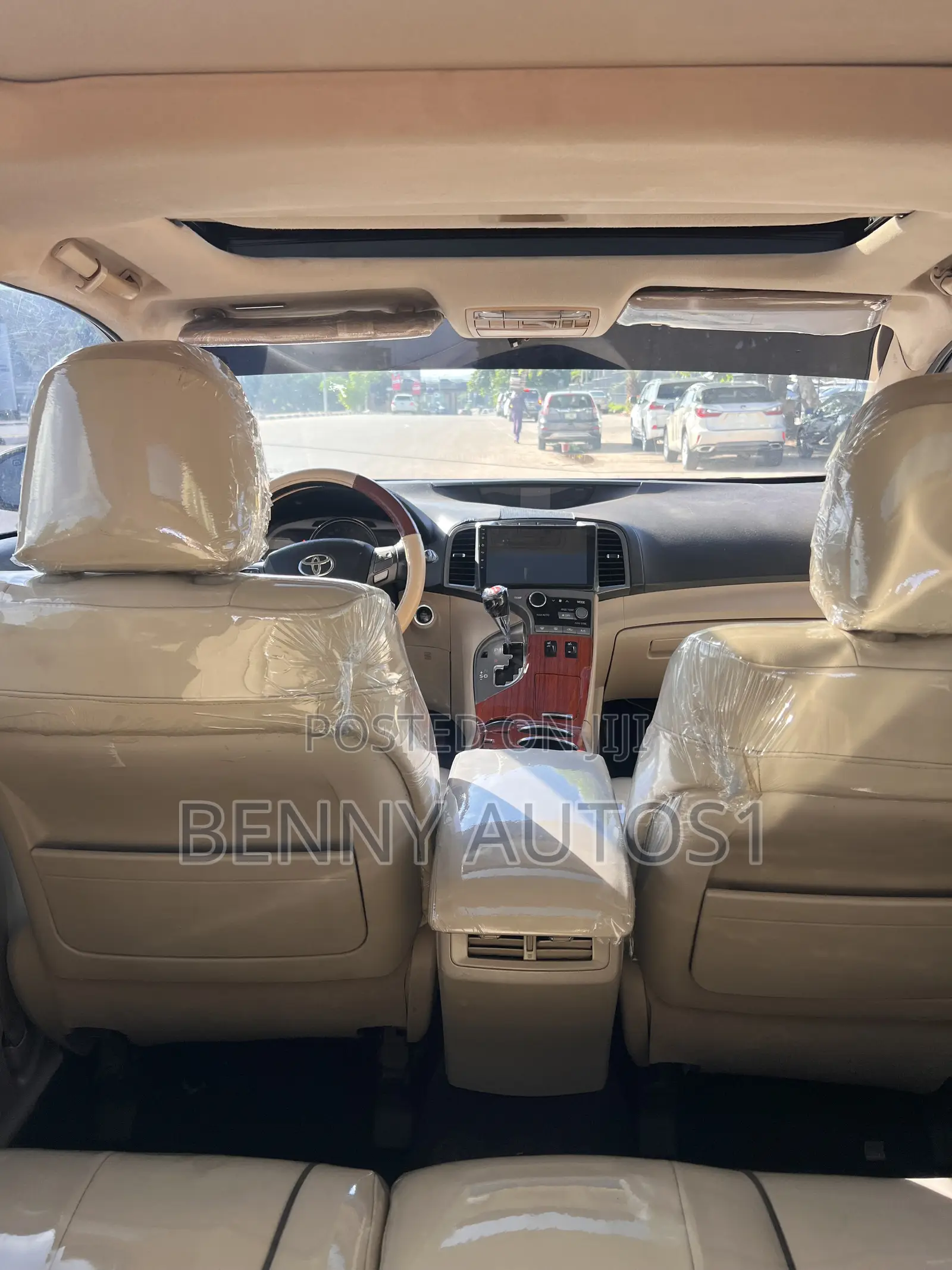 Toyota Venza Limited 2010 Gold