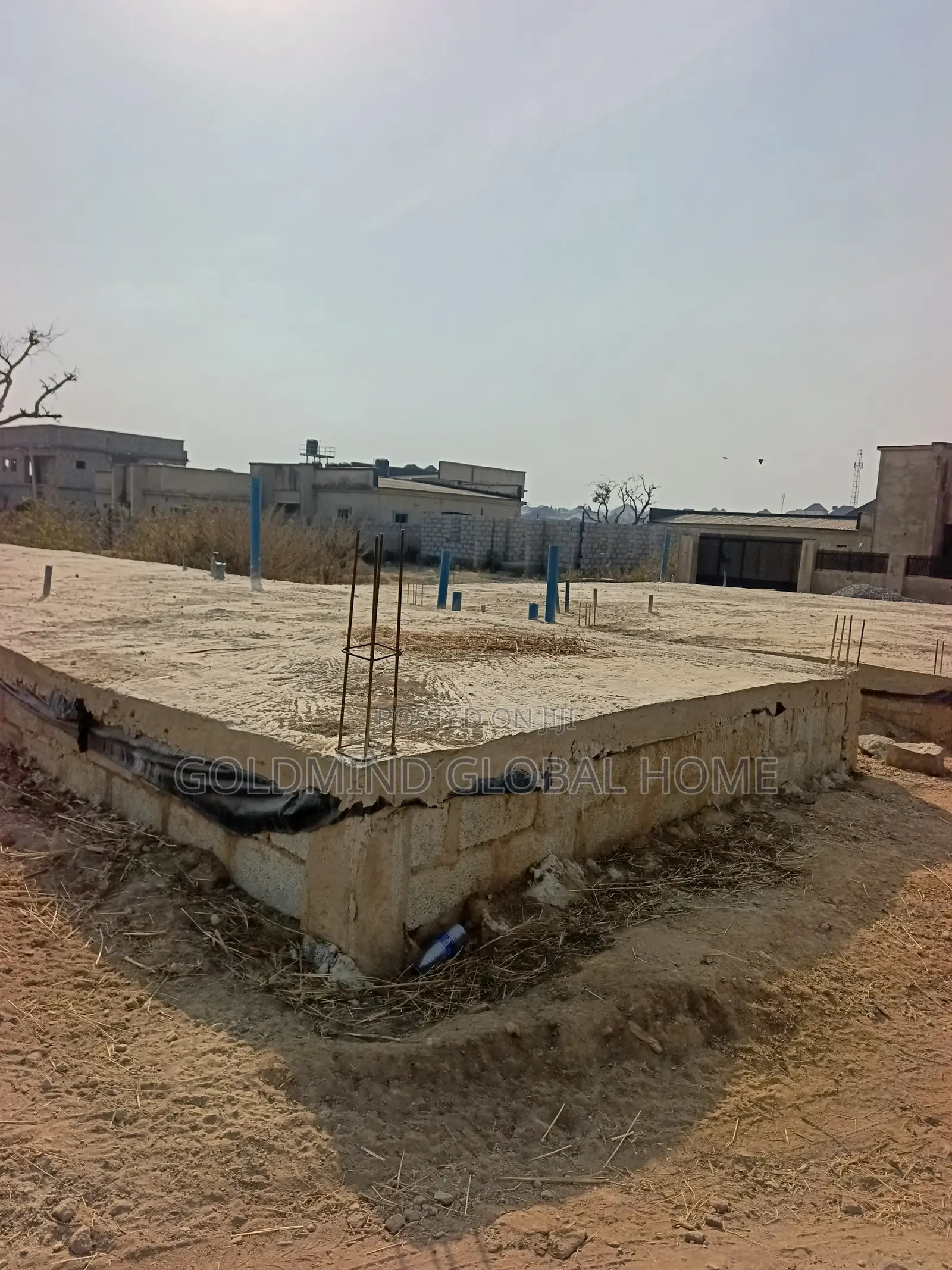 1000qm. Residential Land for Sale in Lugbe District. Abuja - Nigeria