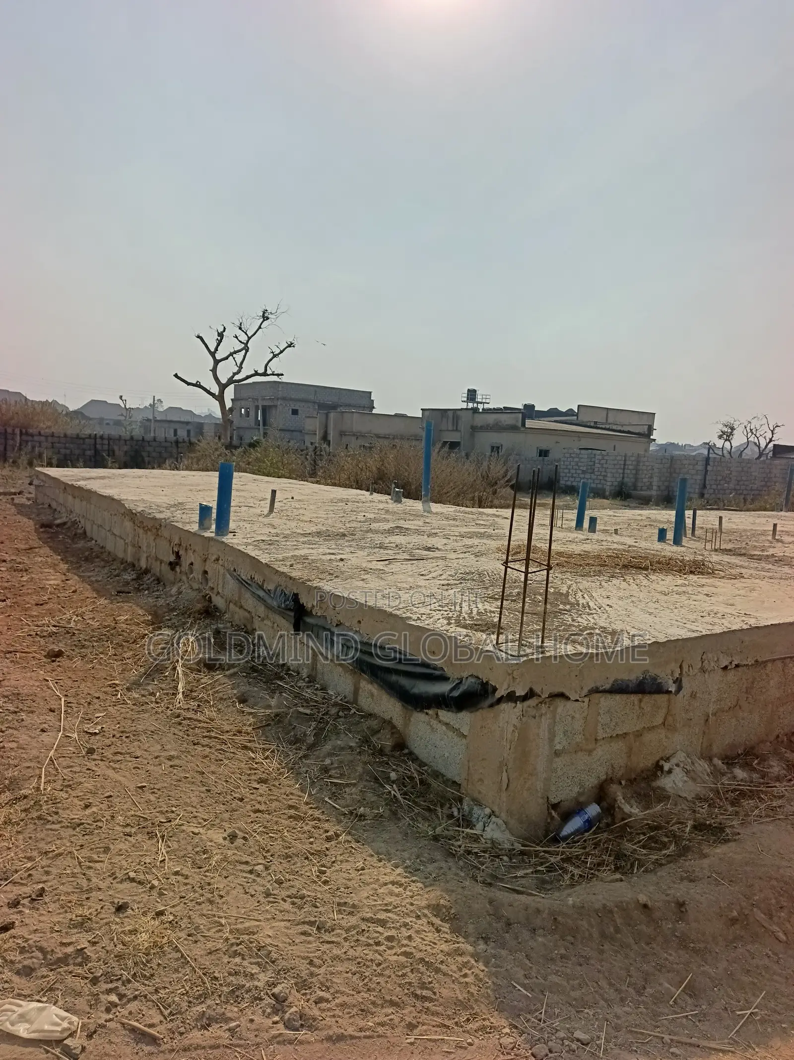 1000qm. Residential Land for Sale in Lugbe District. Abuja - Nigeria