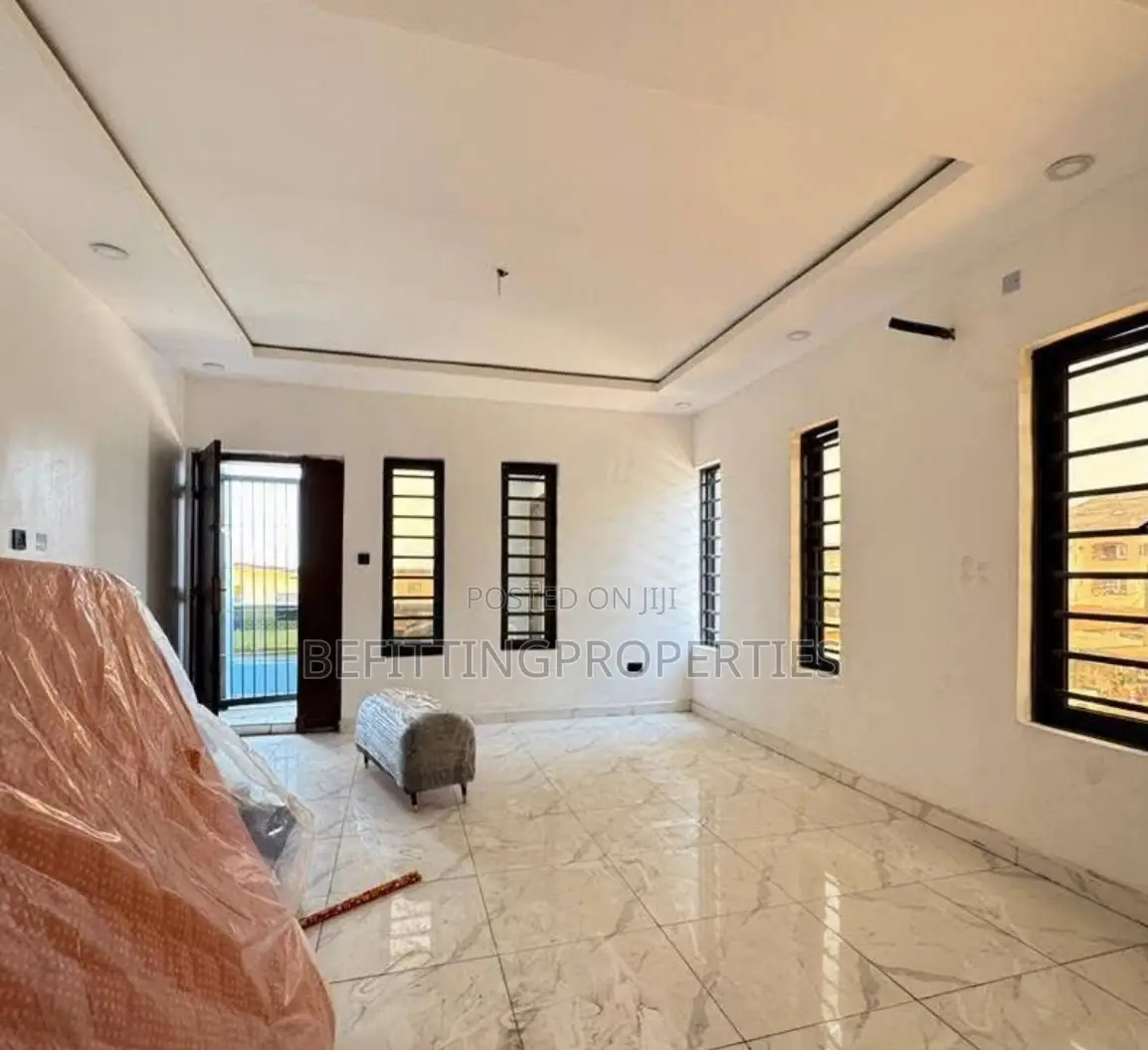 2bdrm Apartment in Gbagada for sale