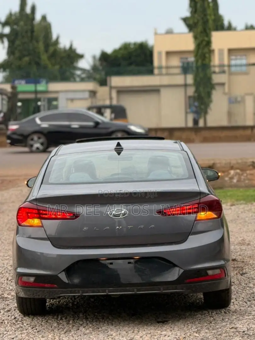 Hyundai Elantra 2020 Gray