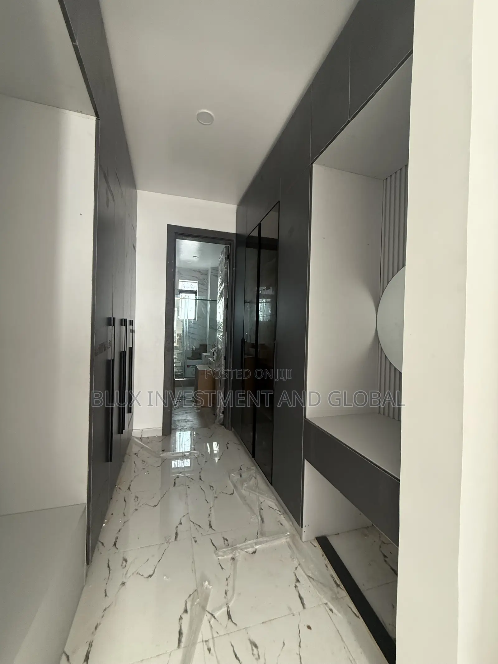 4bdrm Penthouse in Lekki Phase 1 for rent
