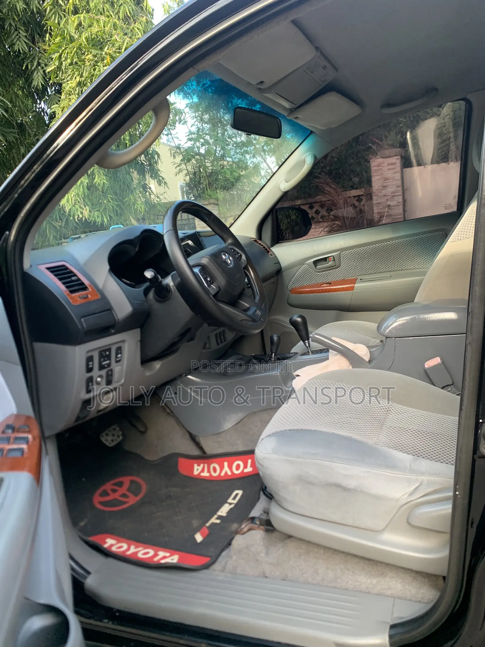 Toyota Hilux 2023 Black