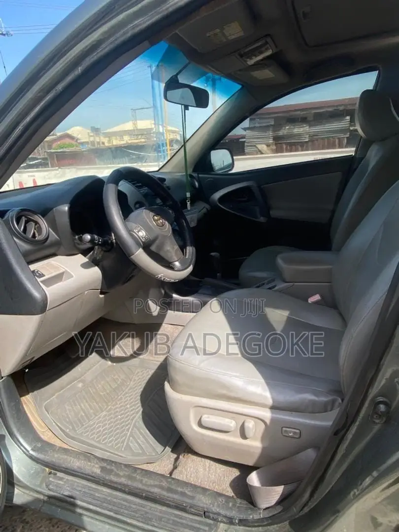 Toyota RAV4 2008 Green