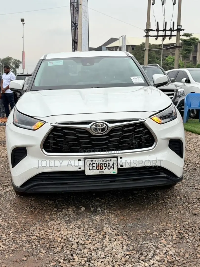 Toyota Highlander Limited 2021 White