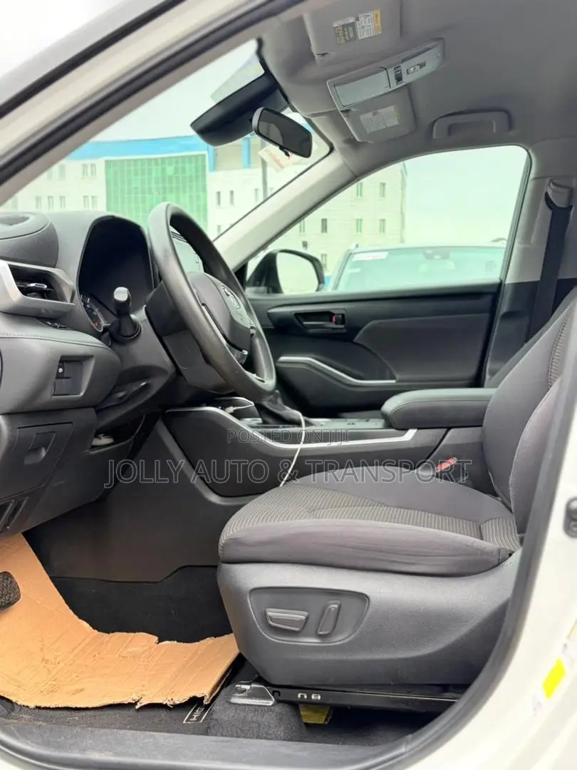Toyota Highlander Limited 2021 White