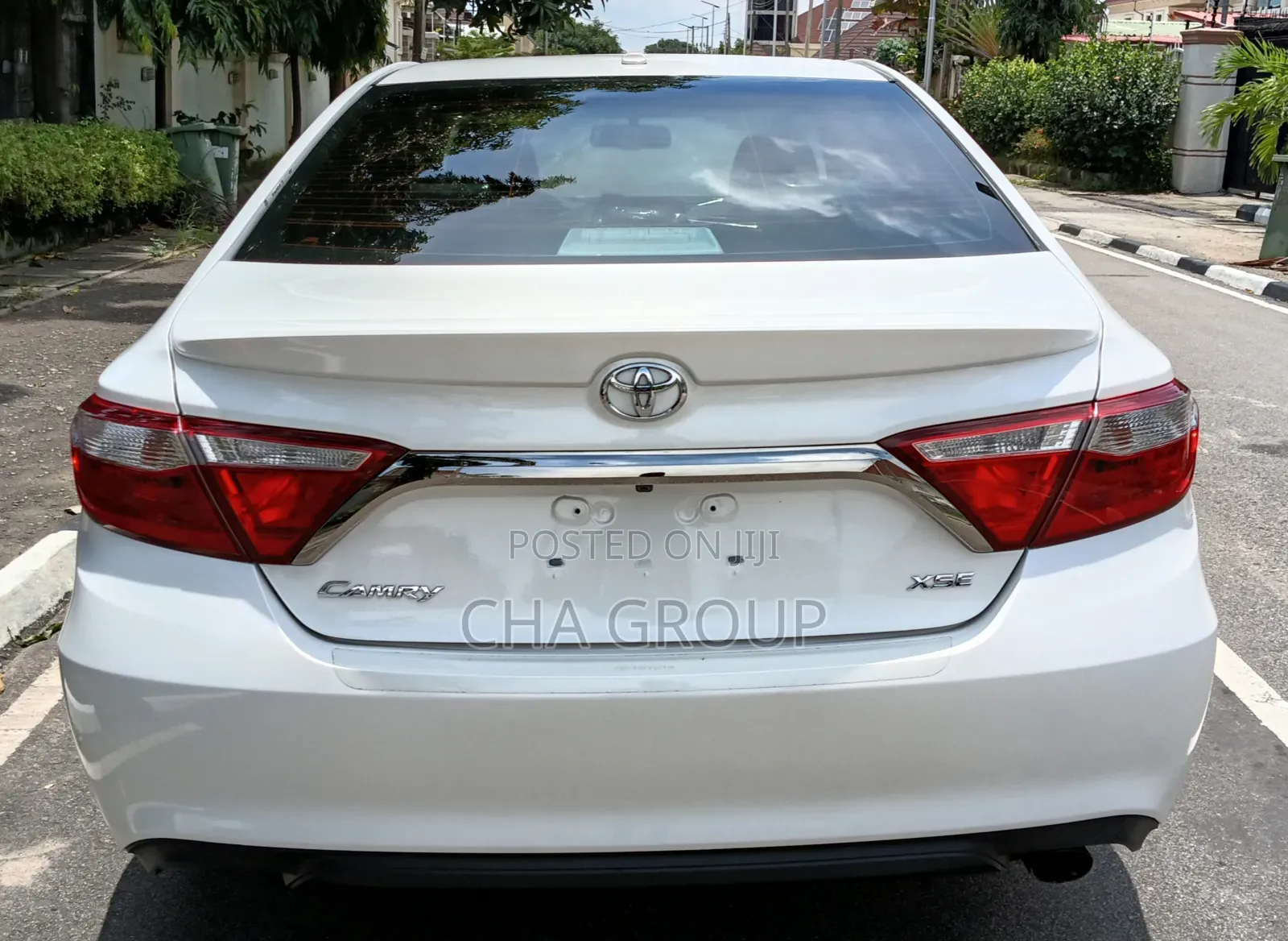 Toyota Camry XSE 4dr Sedan (2.5l 4cyl 6A) 2016 Off white