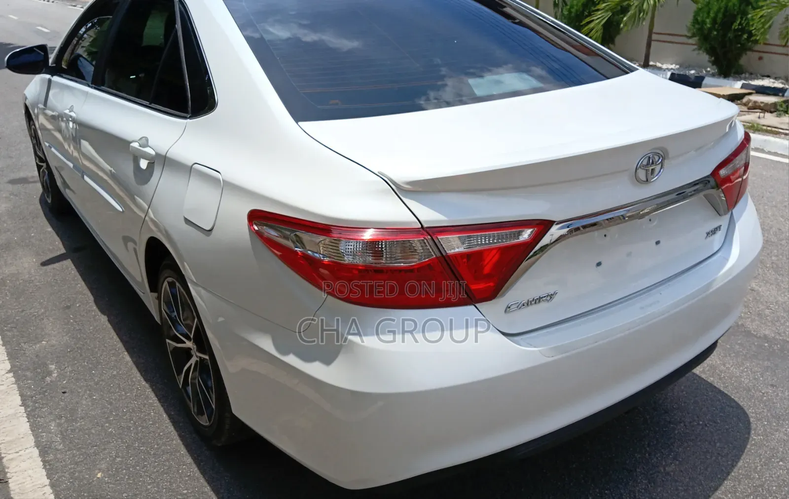 Toyota Camry XSE 4dr Sedan (2.5l 4cyl 6A) 2016 Off white